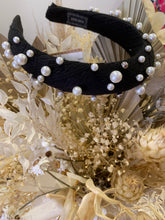 Load image into Gallery viewer, Black Chunky Pearl Headband