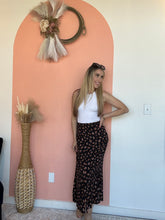 Load image into Gallery viewer, Sandy Beaches Midi Skirt