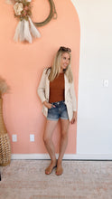 Load image into Gallery viewer, Neutral Quarter-Sleeve Blazer