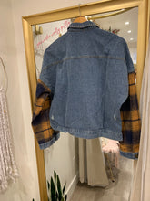 Load image into Gallery viewer, Bonfire Denim Jacket