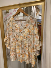 Load image into Gallery viewer, Spring Fling Blouse