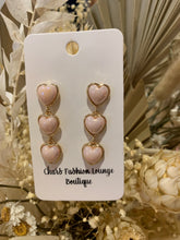 Load image into Gallery viewer, Triple Heart Drop Earring