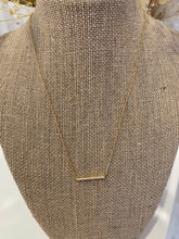 Load image into Gallery viewer, The Barr Necklace